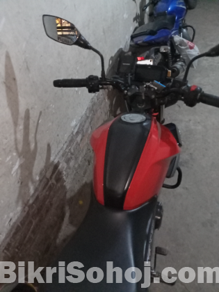 Tvs raider 125 cc 2022